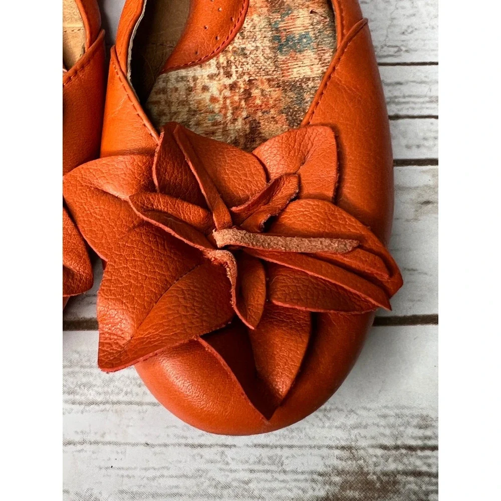 Born Mai Ballet Flats Orange Leather Flower Detail Size 9
